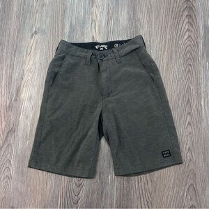 Billabong shorts boys size 22 (6-8)Y